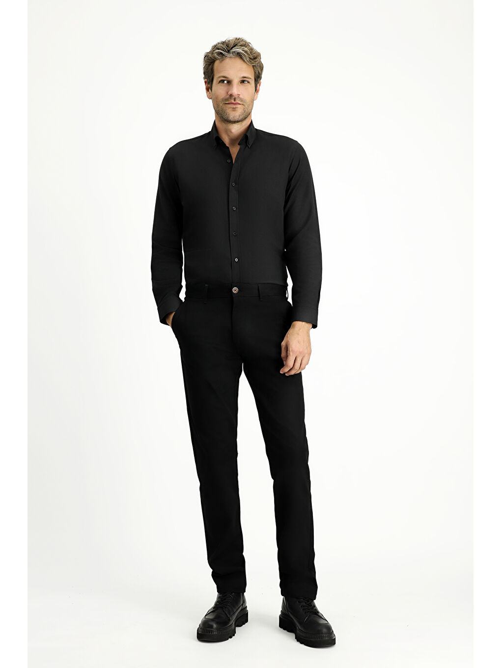 Siyah Uzun Kol Slim Fit Düğmeli Yaka Oxford Pamuklu Kolay Ütülenebilir Büyük Beden Gömlek-1