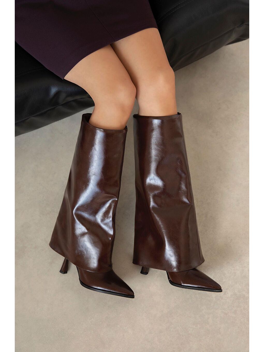 Kahverengi Adelin Kadın Tozluk Detay Kırışık Deri Çizme Kahve-2