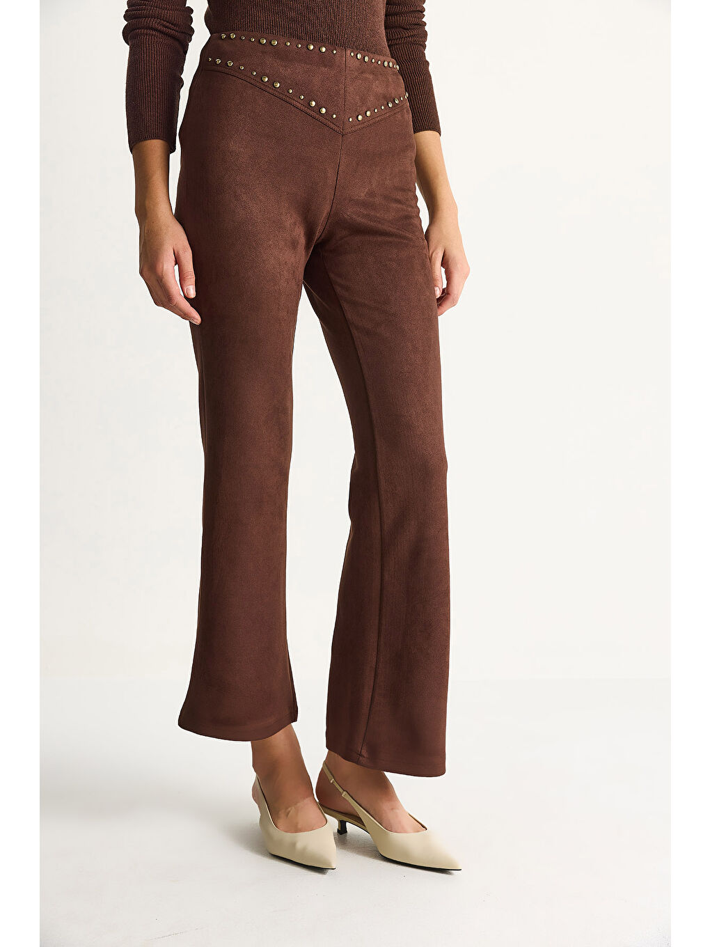 Kahverengi Kadın Metal Detaylı Suni Süet İspanyol Paça Pantolon-5