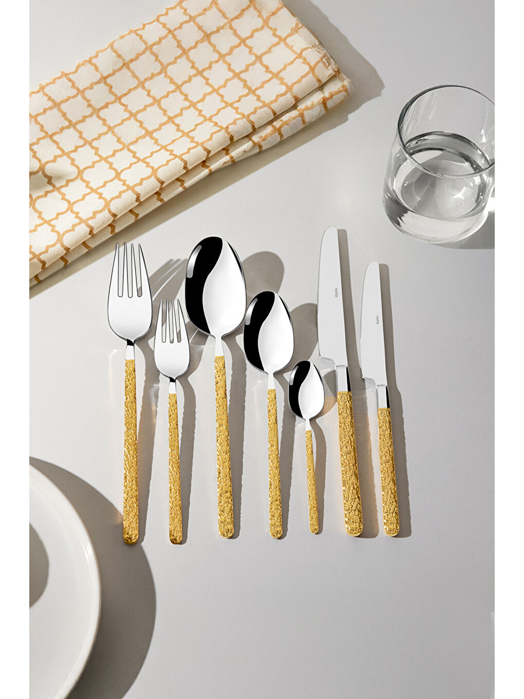 Sarı Lyon Altın Sade 12 Kişilik 84 Parça Kutulu Çatal Kaşık Bıçak Takımı