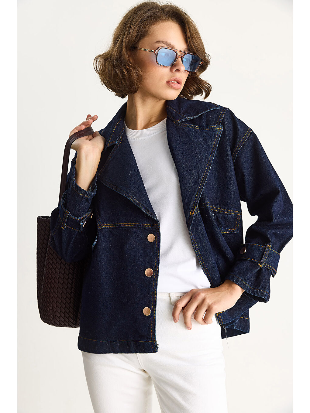 Lacivert Kadın Geniş Yaka Uzun Kollu Ayarlanabilir Manşetli Denim Ceket-2