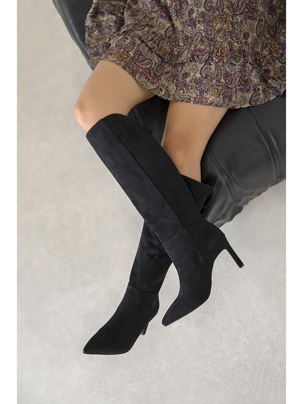 Wati Kadın Aksesuar Detay Süet Çizme Siyah