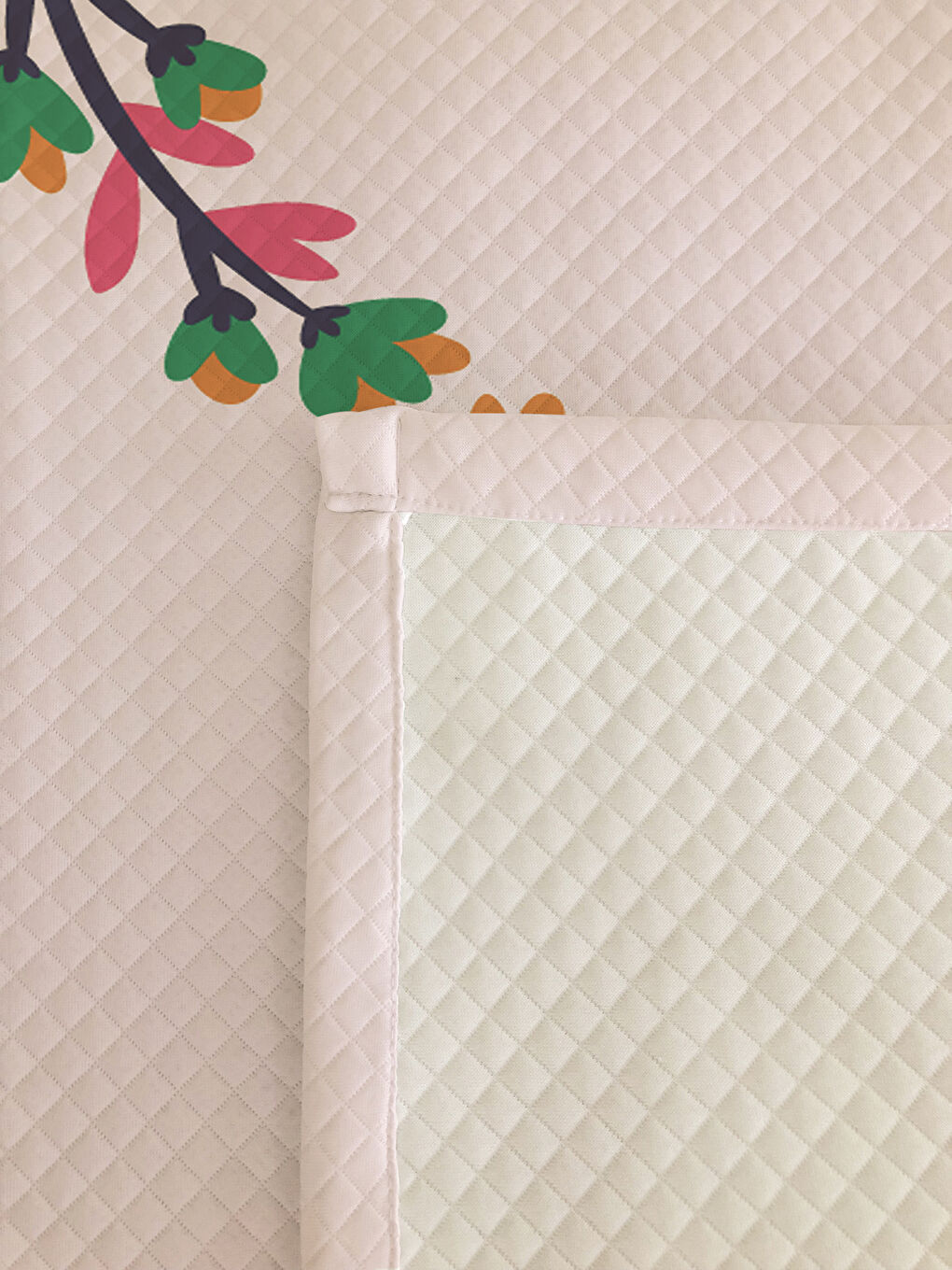 Karışık Kız Desenli Çocuk Pike Takımı - 160x220 Cm Pike 50x70 Cm Yastık Kılıfı-1