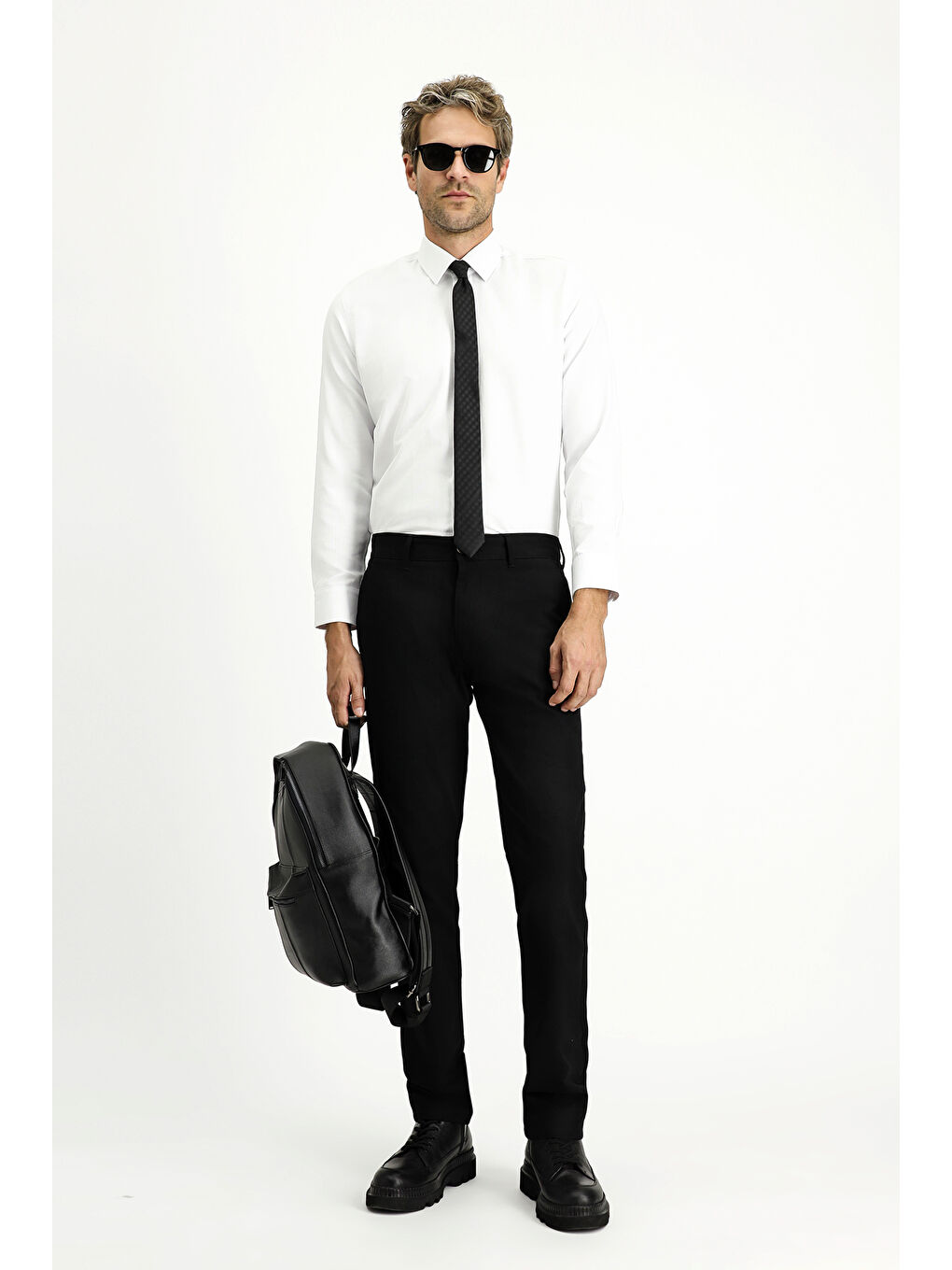 Beyaz Uzun Kol Slim Fit Klasik Yaka Oxford Pamuklu Kolay Ütülenebilir Büyük Beden Gömlek-1