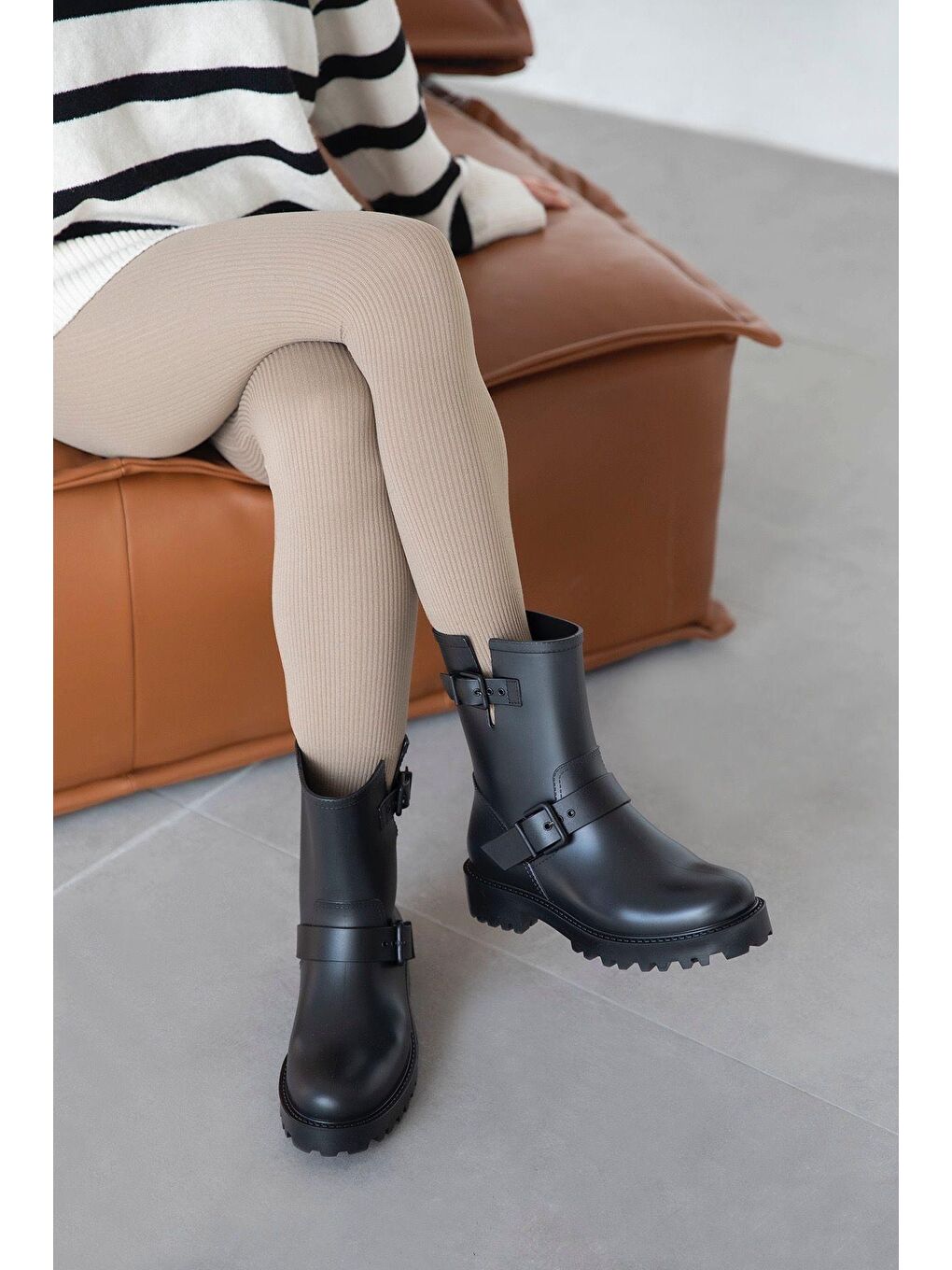 Hudson Plastik Su Geçirmez Kadın Bot Siyah