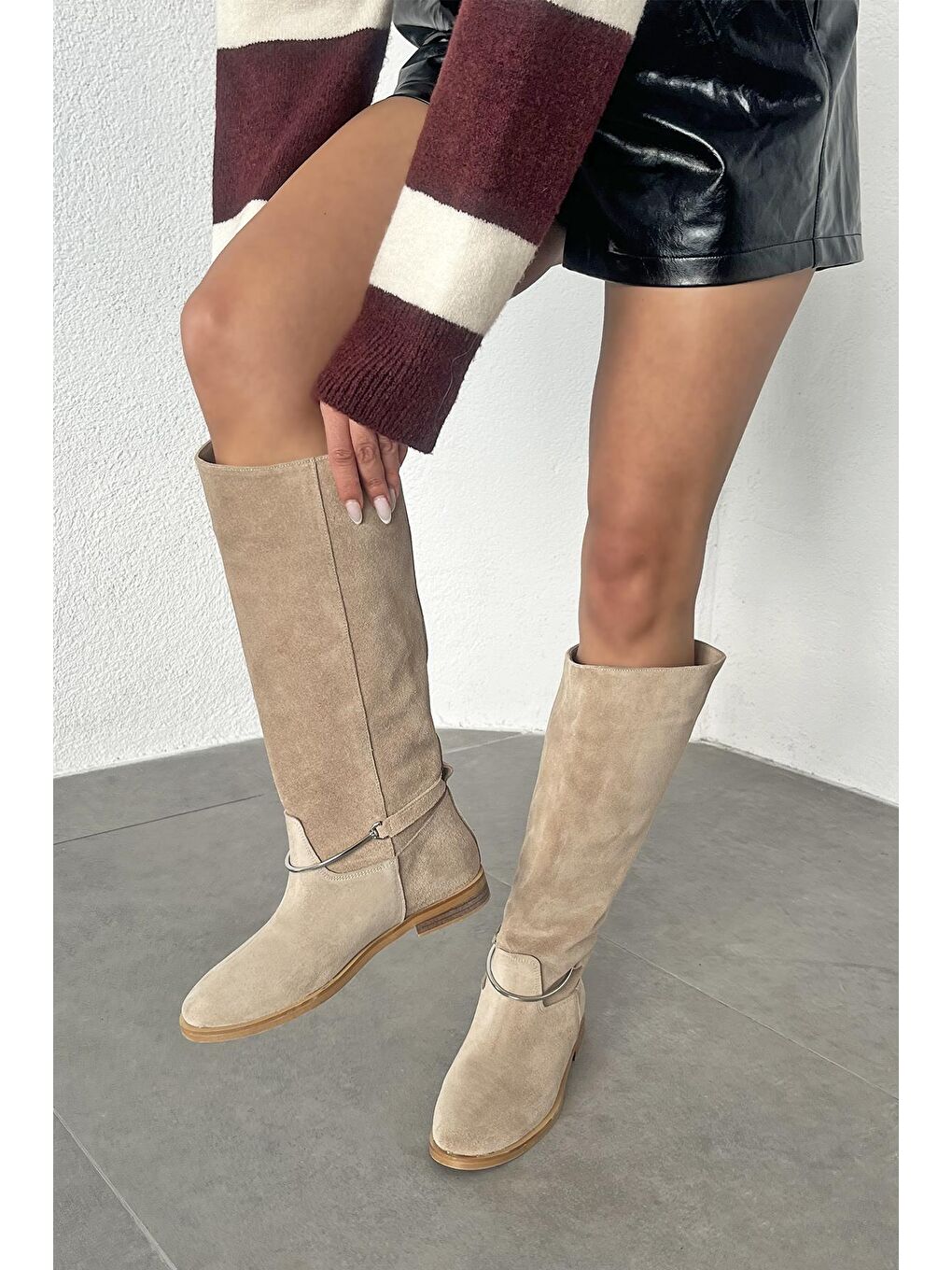 Scott Kadın Aksesuar Detay Hakiki Deri Süet Çizme Bej