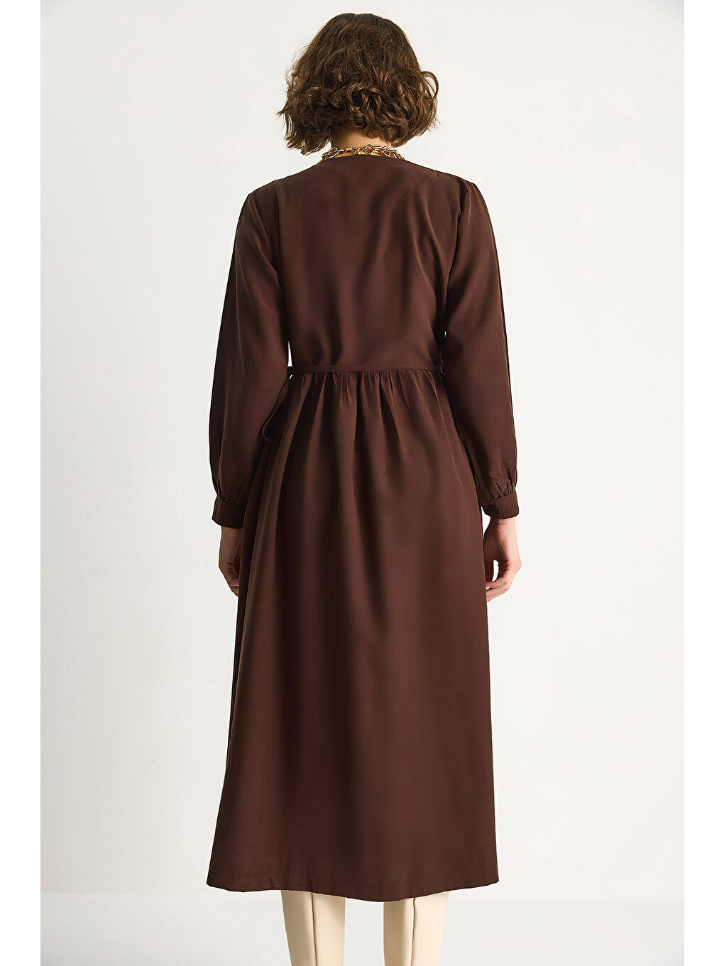 Kahverengi Kadın Kruvaze Kapamalı Cep Detaylı Modal Uzun Elbise-7
