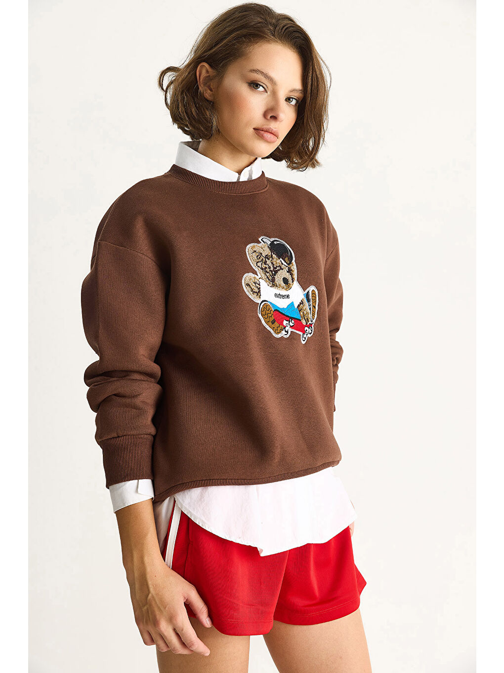 Kahverengi Kadın Teddy Nakış İşlemeli Bisiklet Yaka Salaş Sweatshirt-2