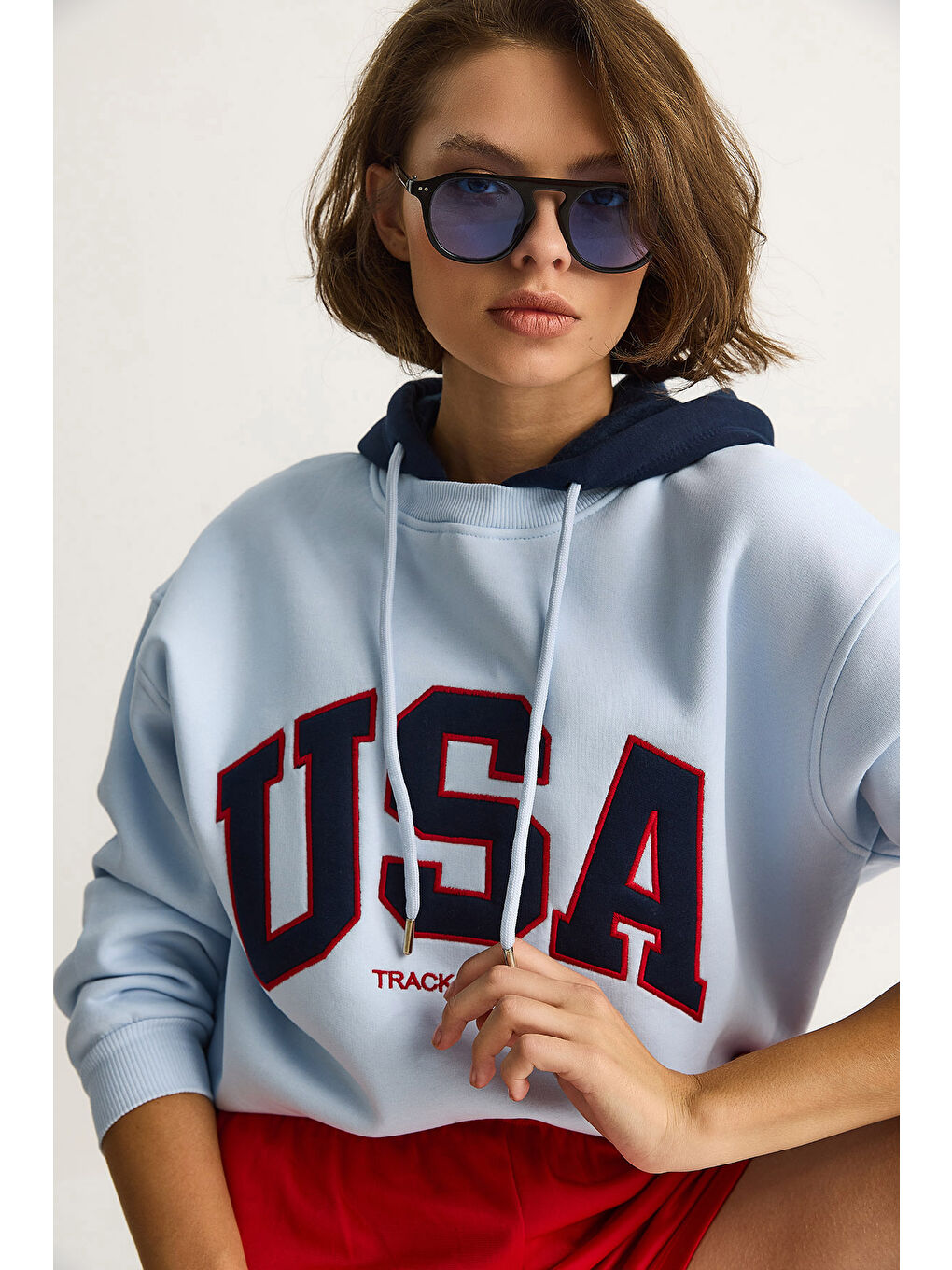 Mavi Kadın USA İşlemeli Şardonlu Kapüşonlu Salaş Sweatshirt-1