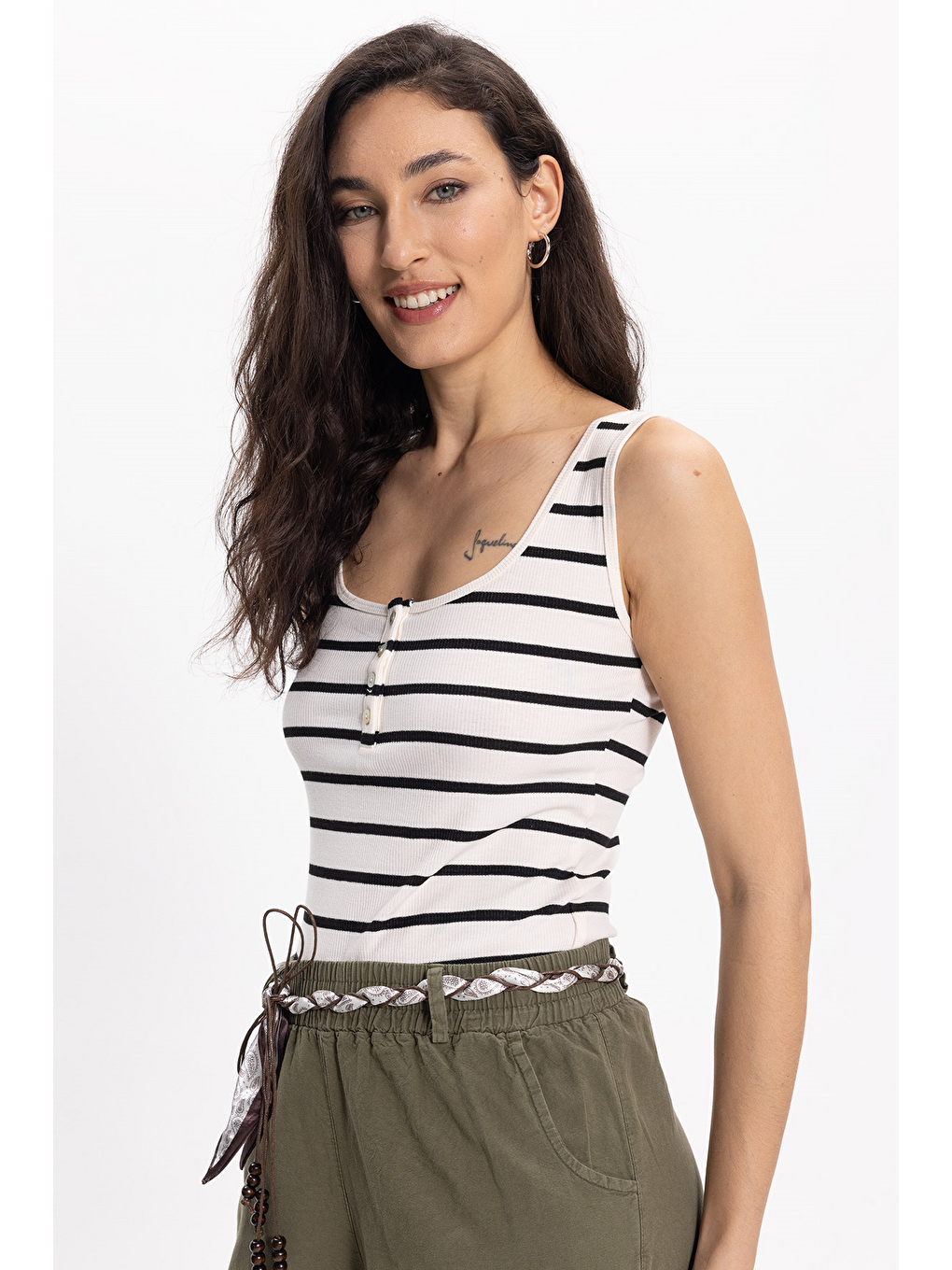 Kadın Slim Fit Dar Kesim Pamuklu Askılı Kare Yaka Çizgili Beyaz Crop-2