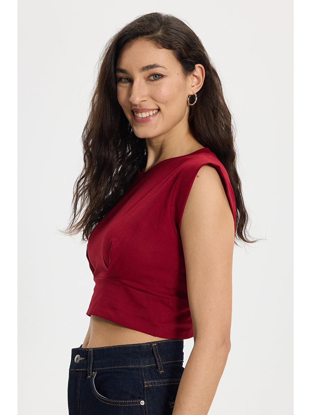 Kadın Slim Fit %100 Pamuk Pileli Yumuşak Doku Bordo Bisiklet Yaka Crop Bluz-2
