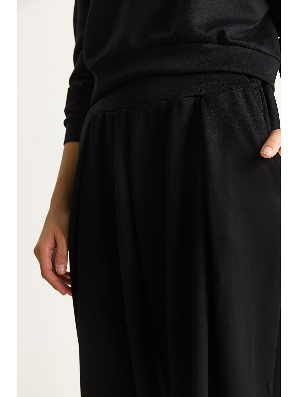 Siyah Kadın Yumuşuk Dokulu Polo Yaka Kısa Sweat Şalvar Viskon Dalgıç Takım-5