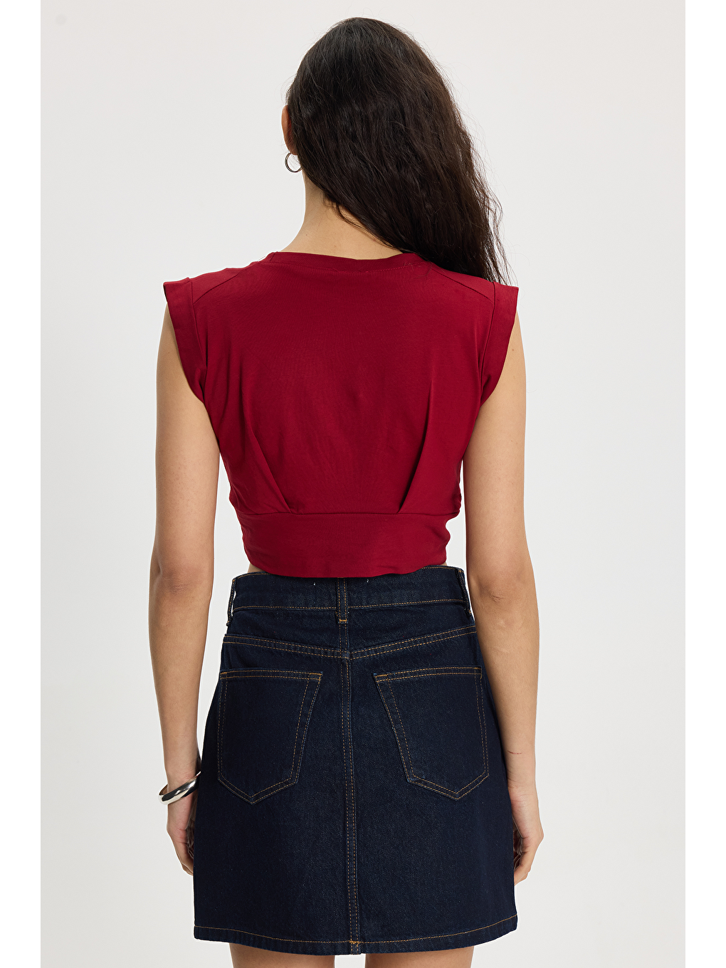 Kadın Slim Fit %100 Pamuk Pileli Yumuşak Doku Bordo Bisiklet Yaka Crop Bluz-5