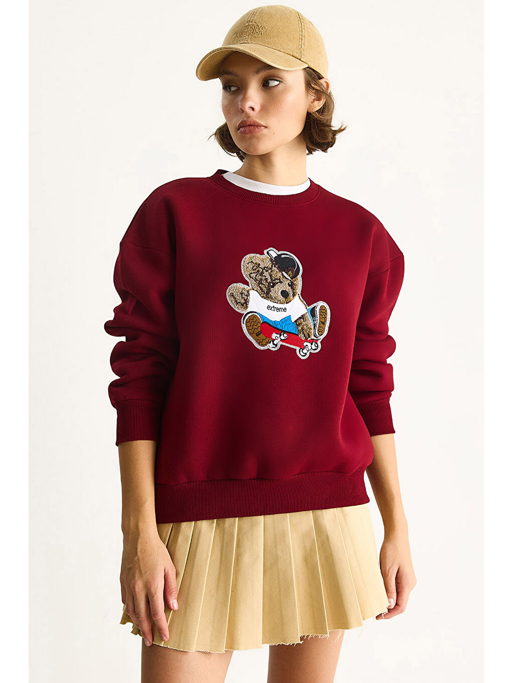 Bordo Kadın Teddy Nakış İşlemeli Bisiklet Yaka Salaş Sweatshirt