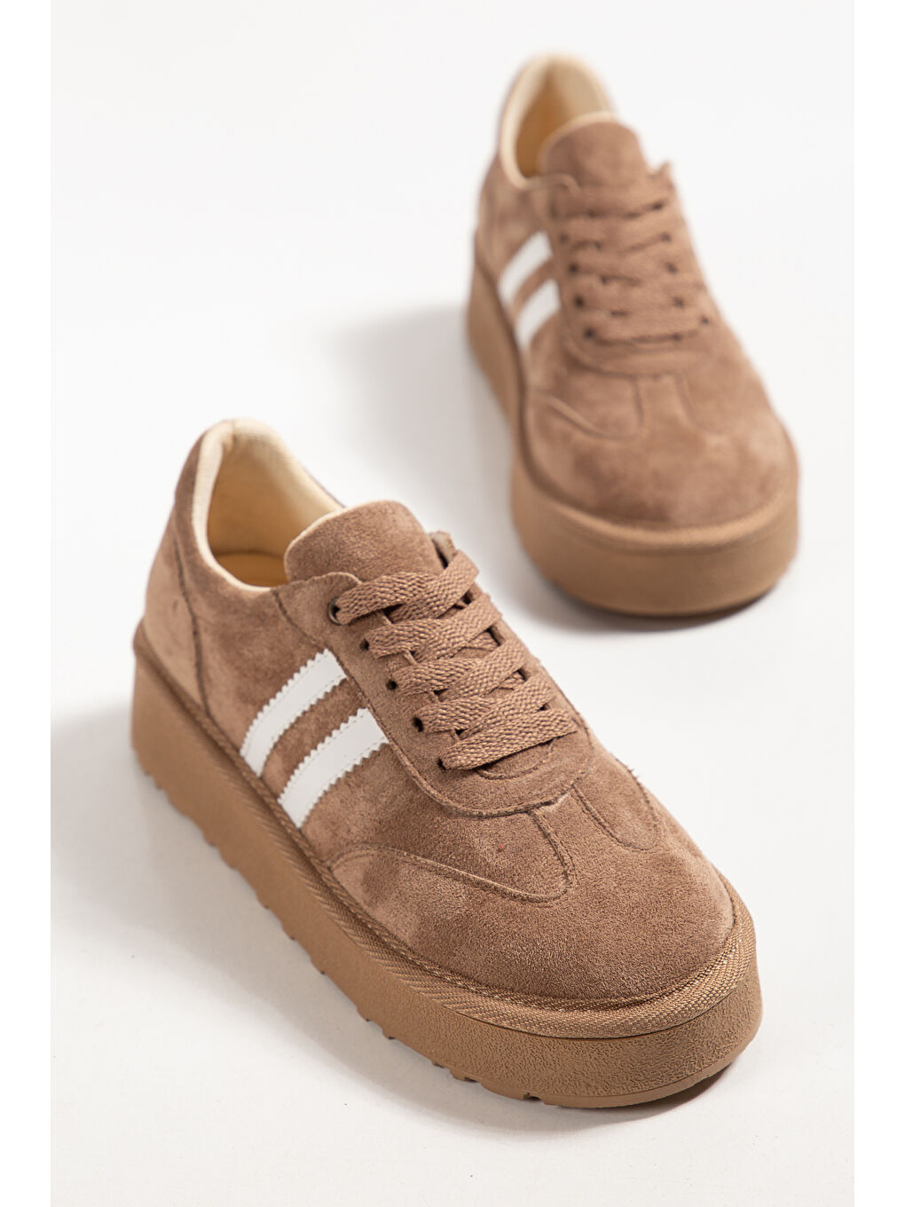 Bej Kadın Vizon Kadın Süet Rahat Kalıp Sneaker