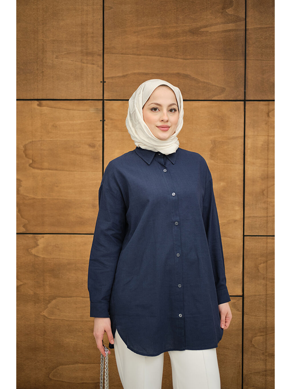 Kadın Şeffaf Düğme Detaylı Basic Gömlek Lacivert-2