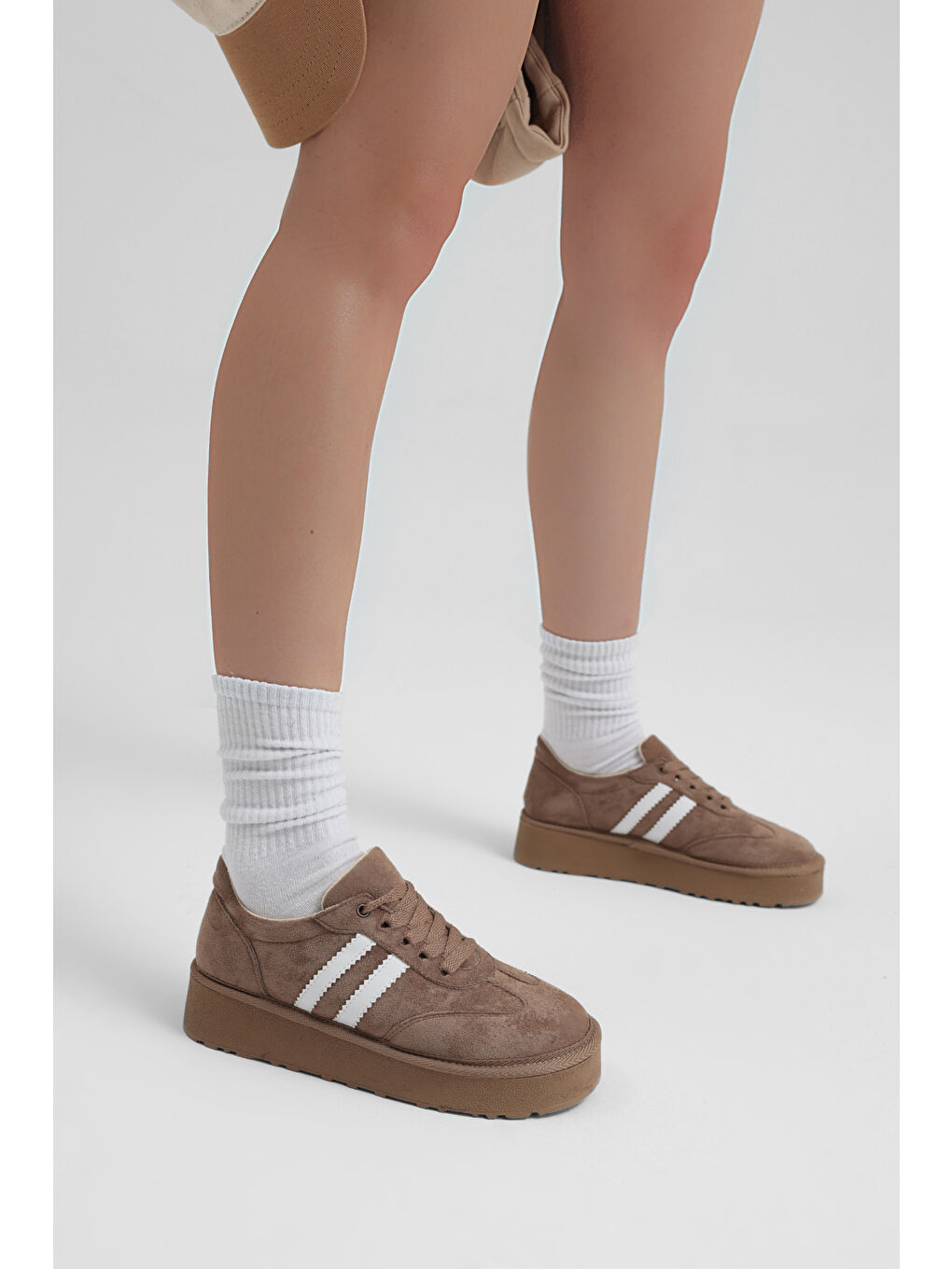 Bej Kadın Vizon Kadın Süet Rahat Kalıp Sneaker-2