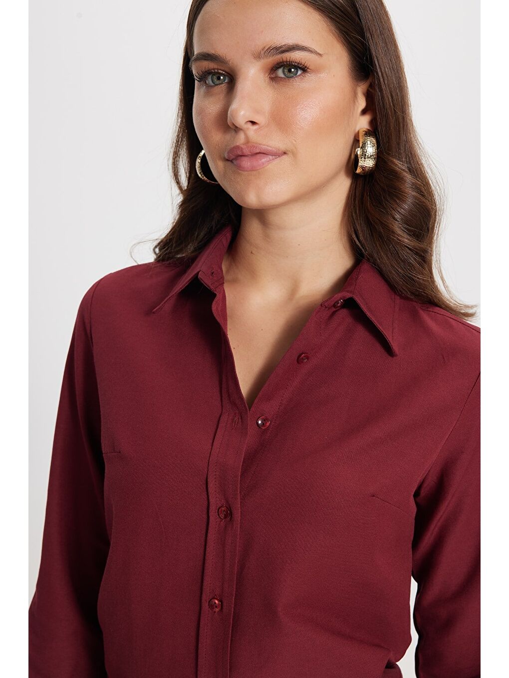 Kadın Slim Fit Dar Kesim Uzun Kollu Pamuklu Vücuda Oturan Dokulu Bordo Basic Gömlek-1