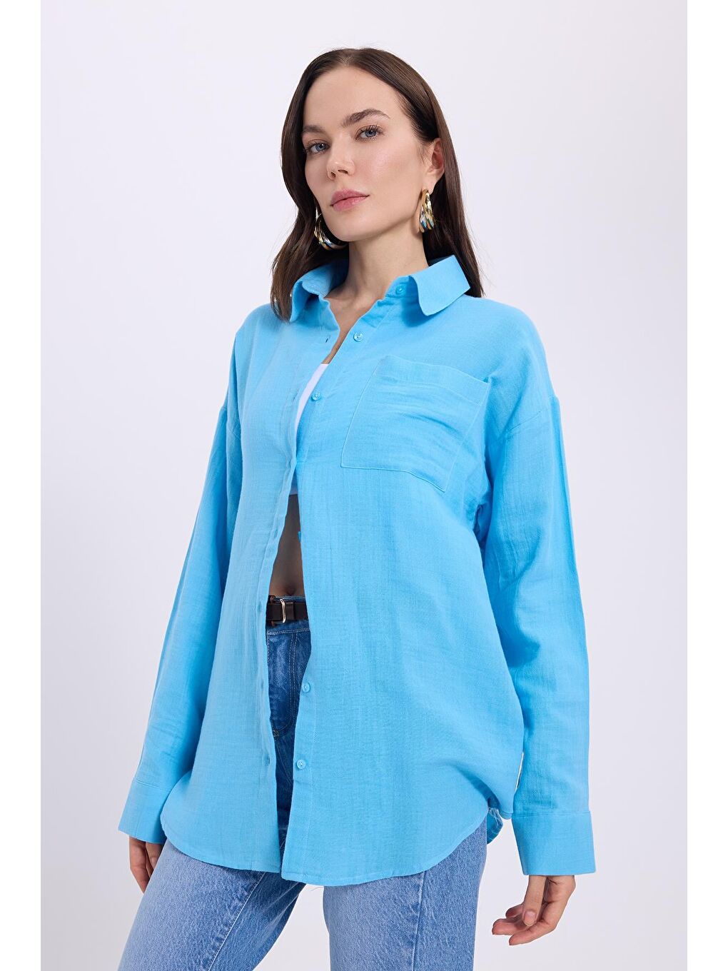 Kadın Oversize Geniş Kesim %100 Pamuk Müslin Kumaş Uzun Kollu Cepli Dokulu Mavi Gömlek
