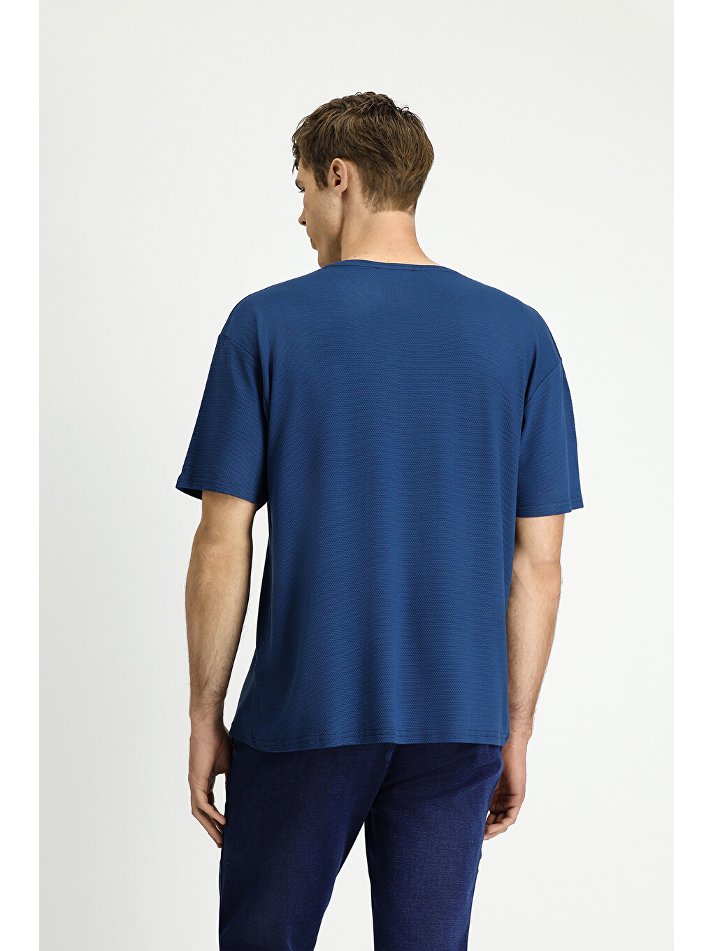 İndigo Bisiklet Yaka Oversize Desenli Modal Karışımlı Tişört-3