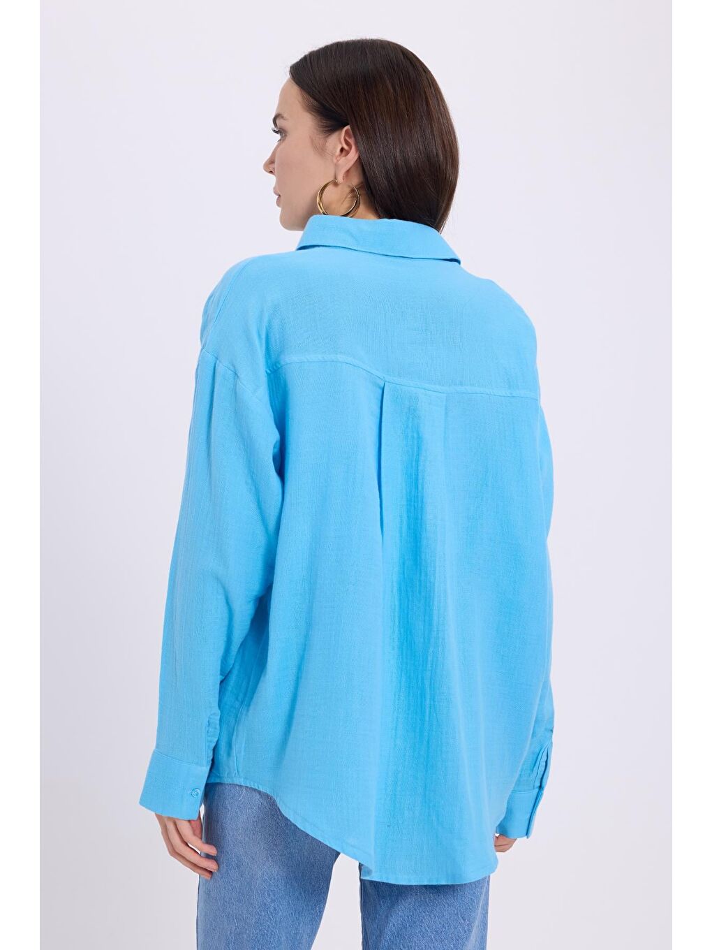 Kadın Oversize Geniş Kesim %100 Pamuk Müslin Kumaş Uzun Kollu Cepli Dokulu Mavi Gömlek-6