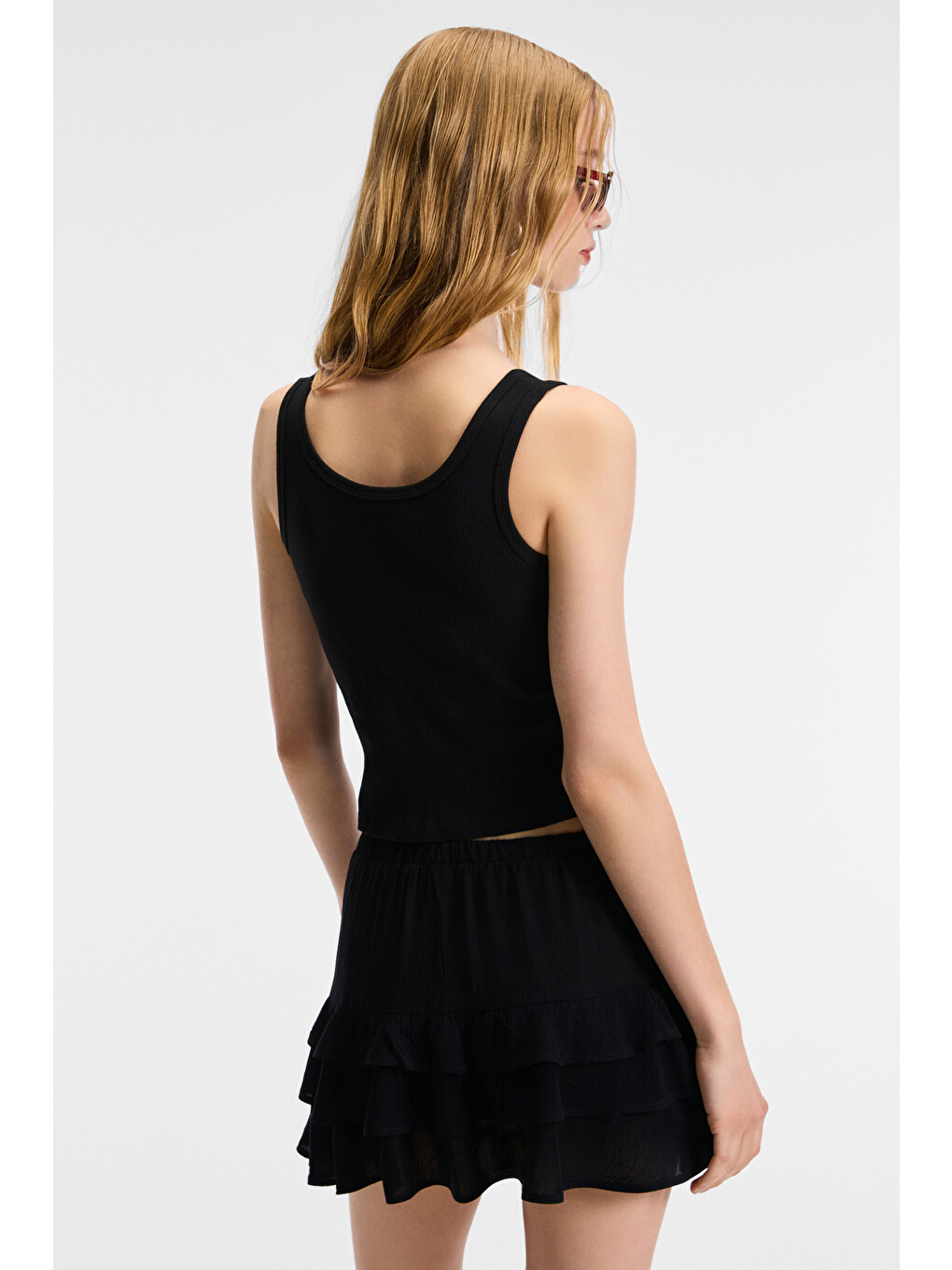 Mavsera Kadın Kalın Askılı U Yaka Patlı Düğmeli Crop Slim Siyah Atlet-5