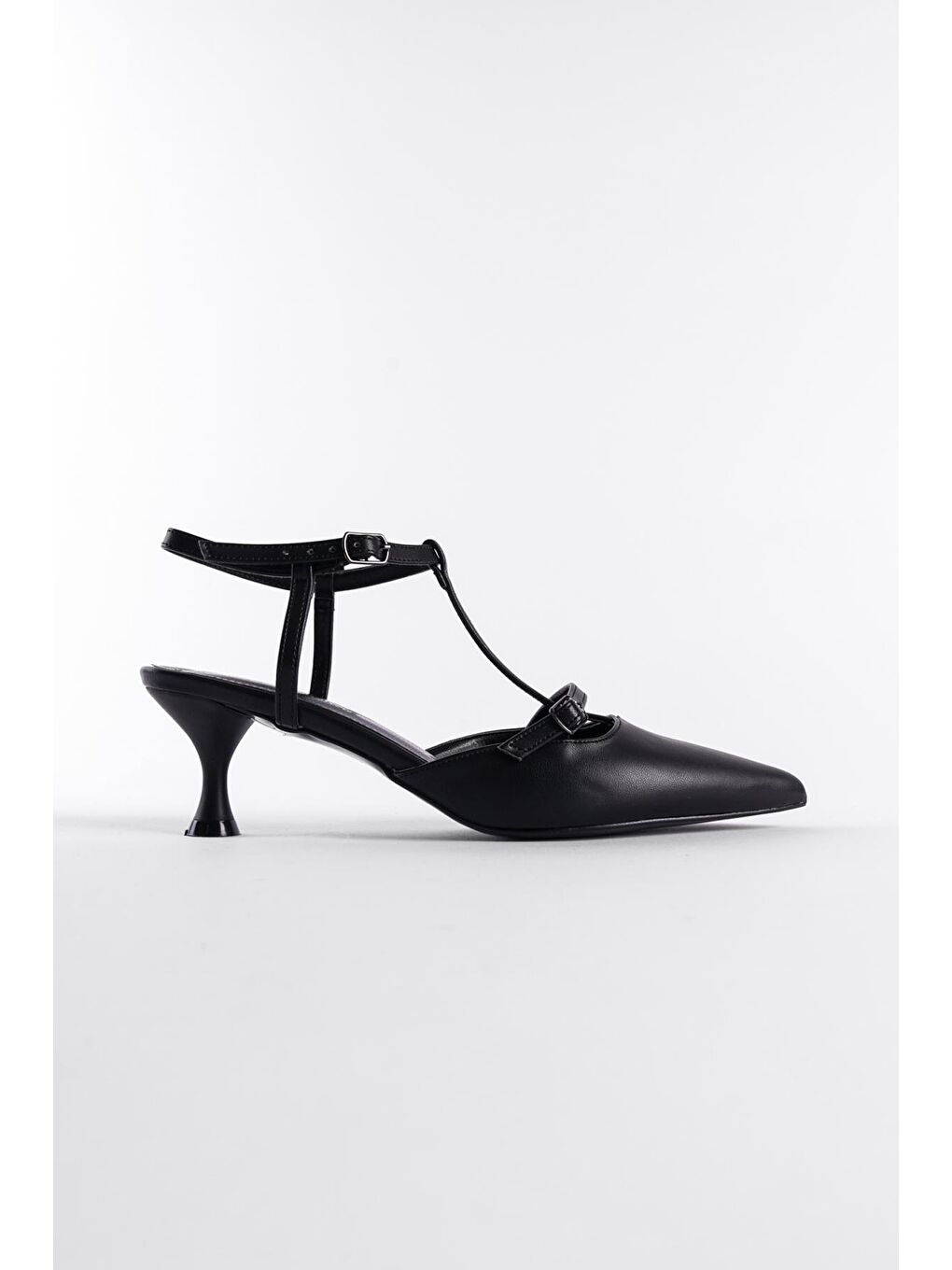 Siyah Bilekten Kemerli Orta Topuklu Kadın Ayakkabı-2