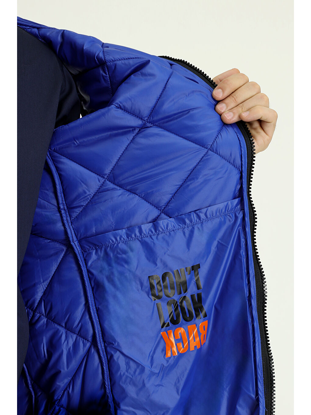 Mavi Kapüşonlu Kapitone Spor Yelek-5