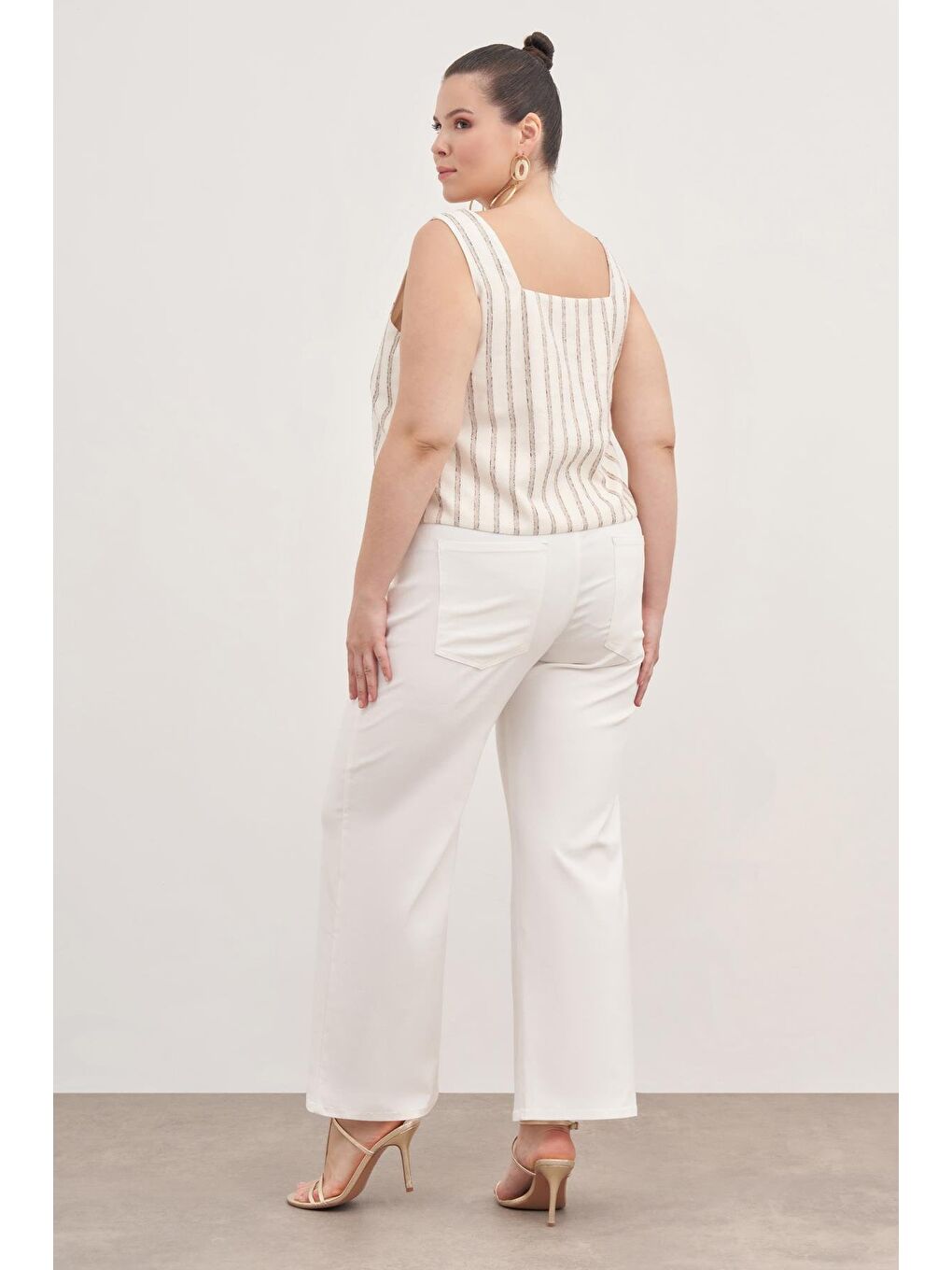 Mylinemoda Ekru Astarlı Kare Yaka Top - 4