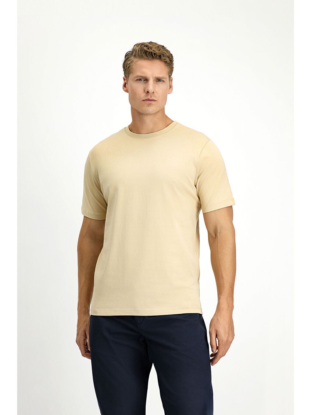 Bej Bisiklet Yaka Slim Fit Dar Kesim Süprem Pamuk %100 Pamuk Tişört