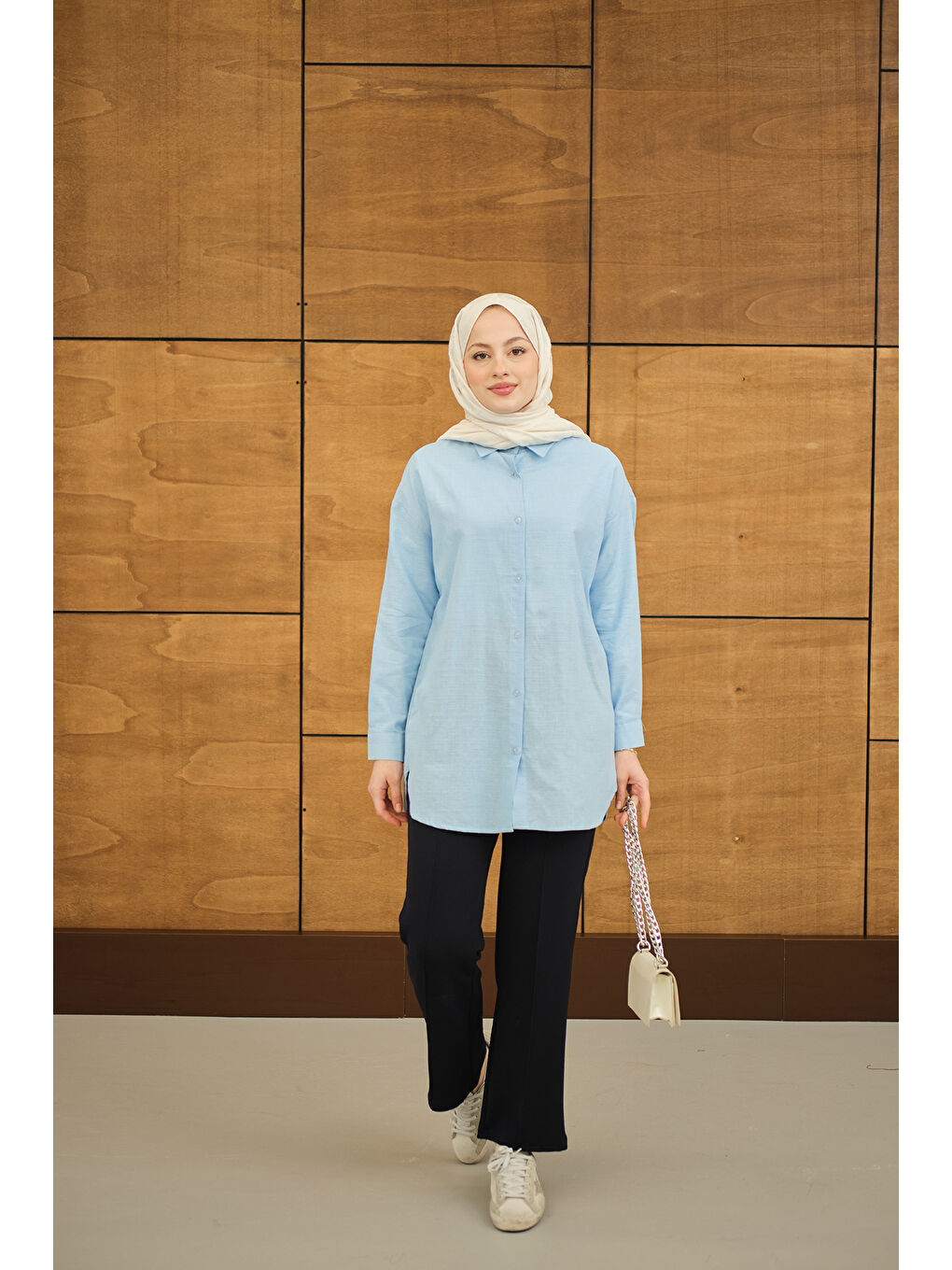 Kadın Şeffaf Düğme Detaylı Basic Gömlek Bebe Mavi-1