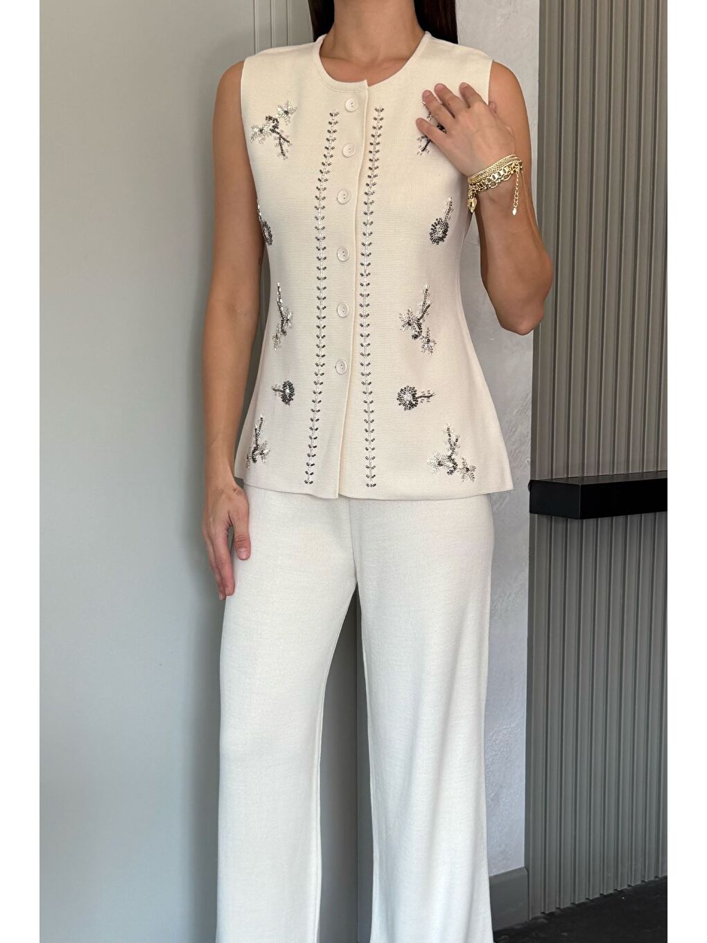 Ekru Kadın Taş İşlemeli Triko Pantolon Yelek İkili Takım-1
