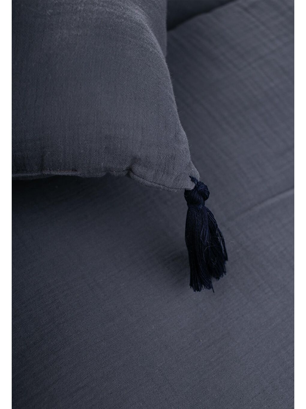 Müslin Bebek Yatak Koruma Yastık Seti (Yıkanmıştır) 32X180 Cm +/- 2 Cm Antrasit-1