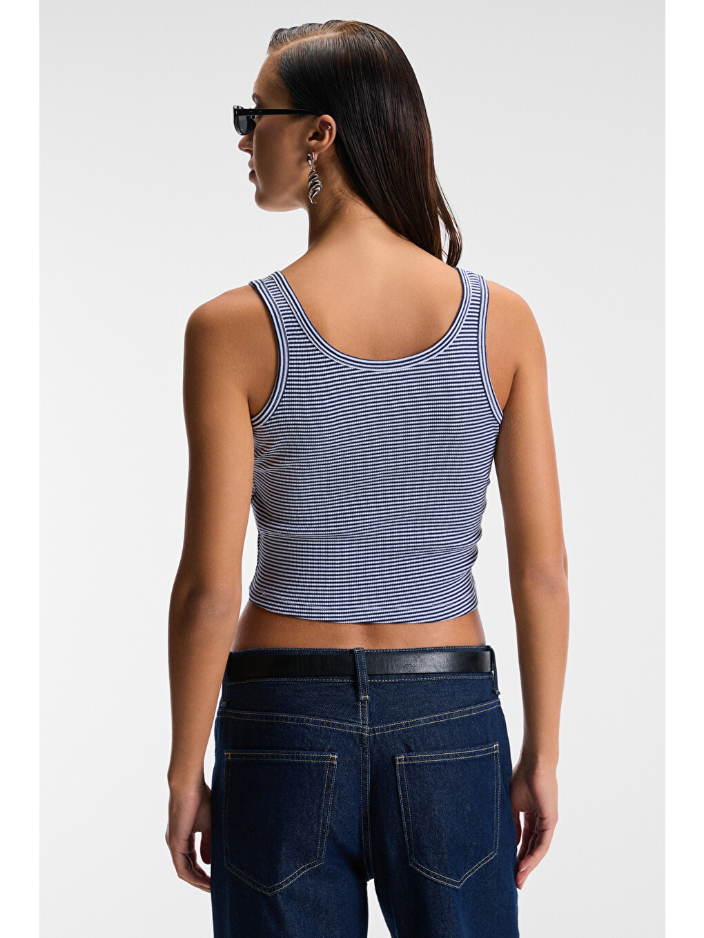 Mavsera Kadın Kalın Askılı U Yaka Patlı Düğmeli Crop Slim Beyaz-lacivert Atlet-5