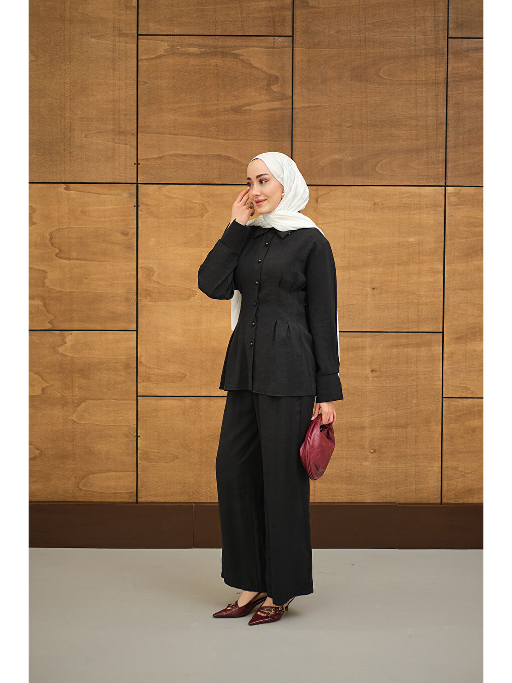 Kadın Beli Pile Detay İki Kemerli Gömlek Yaka Takım Siyah