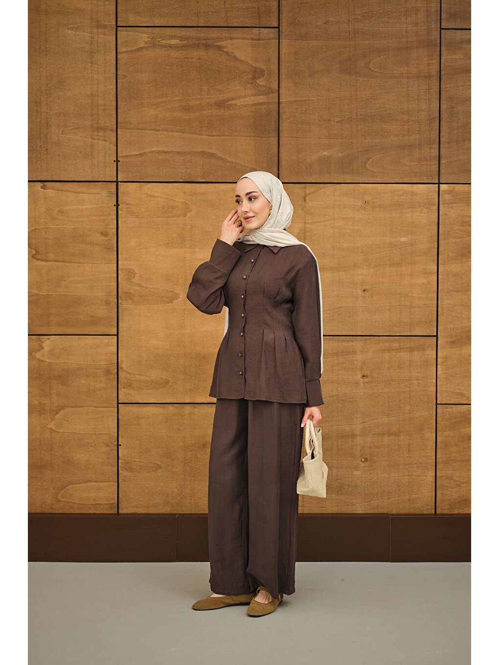 Kadın Beli Pile Detay İki Kemerli Gömlek Yaka Takım Kahverengi