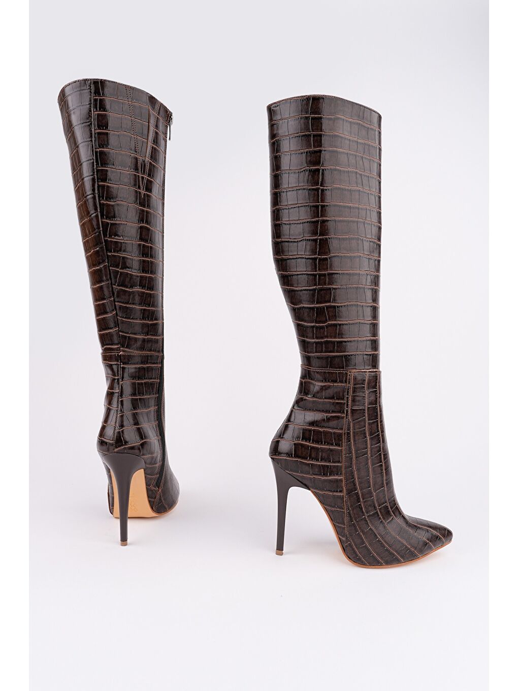 Kahverengi ZEST Kroko Desenli Sivri Burun Fermuarlı İnce Topuklu Kadın Çizme-1