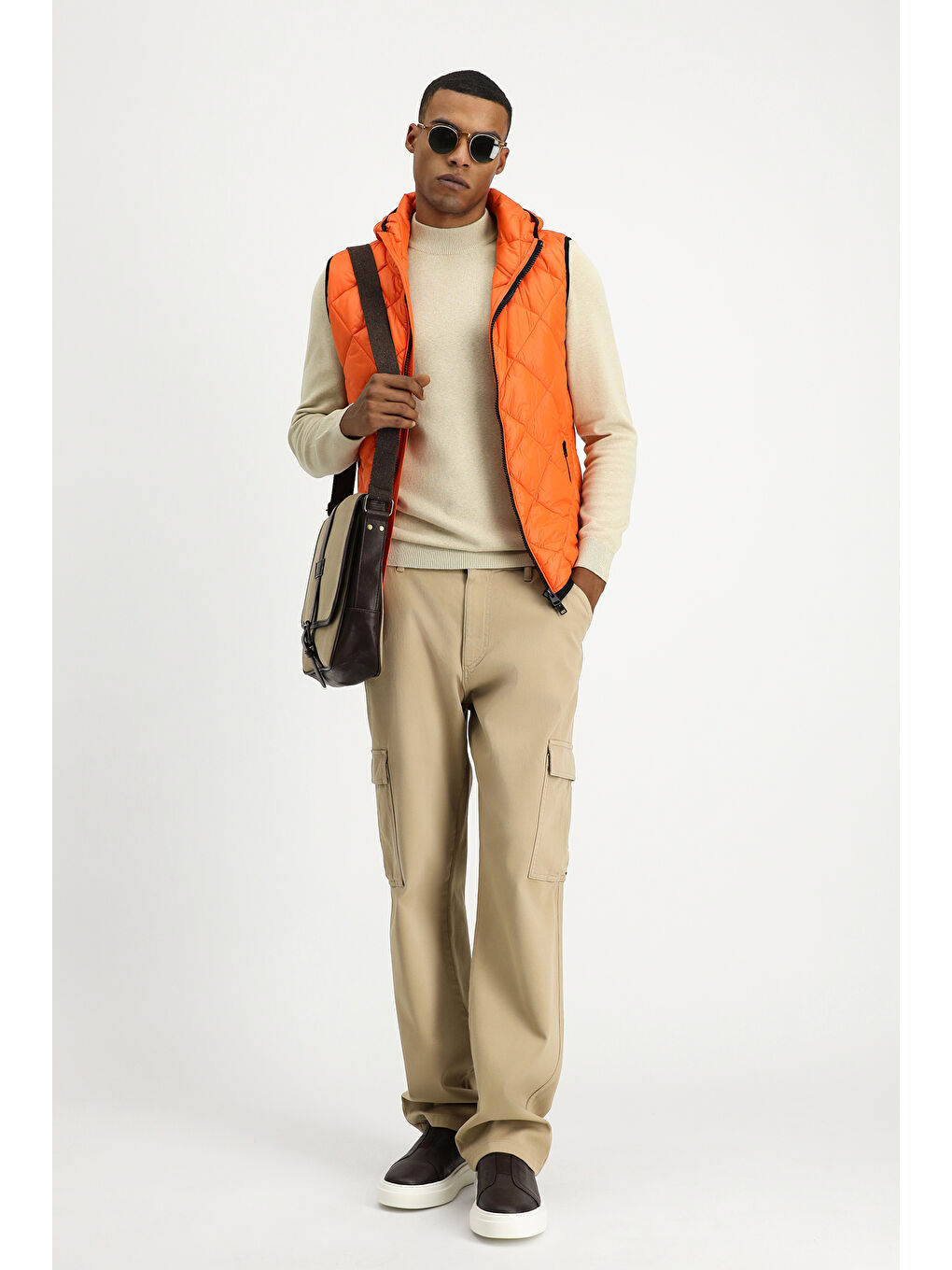 Turuncu Kapüşonlu Kapitone Spor Yelek