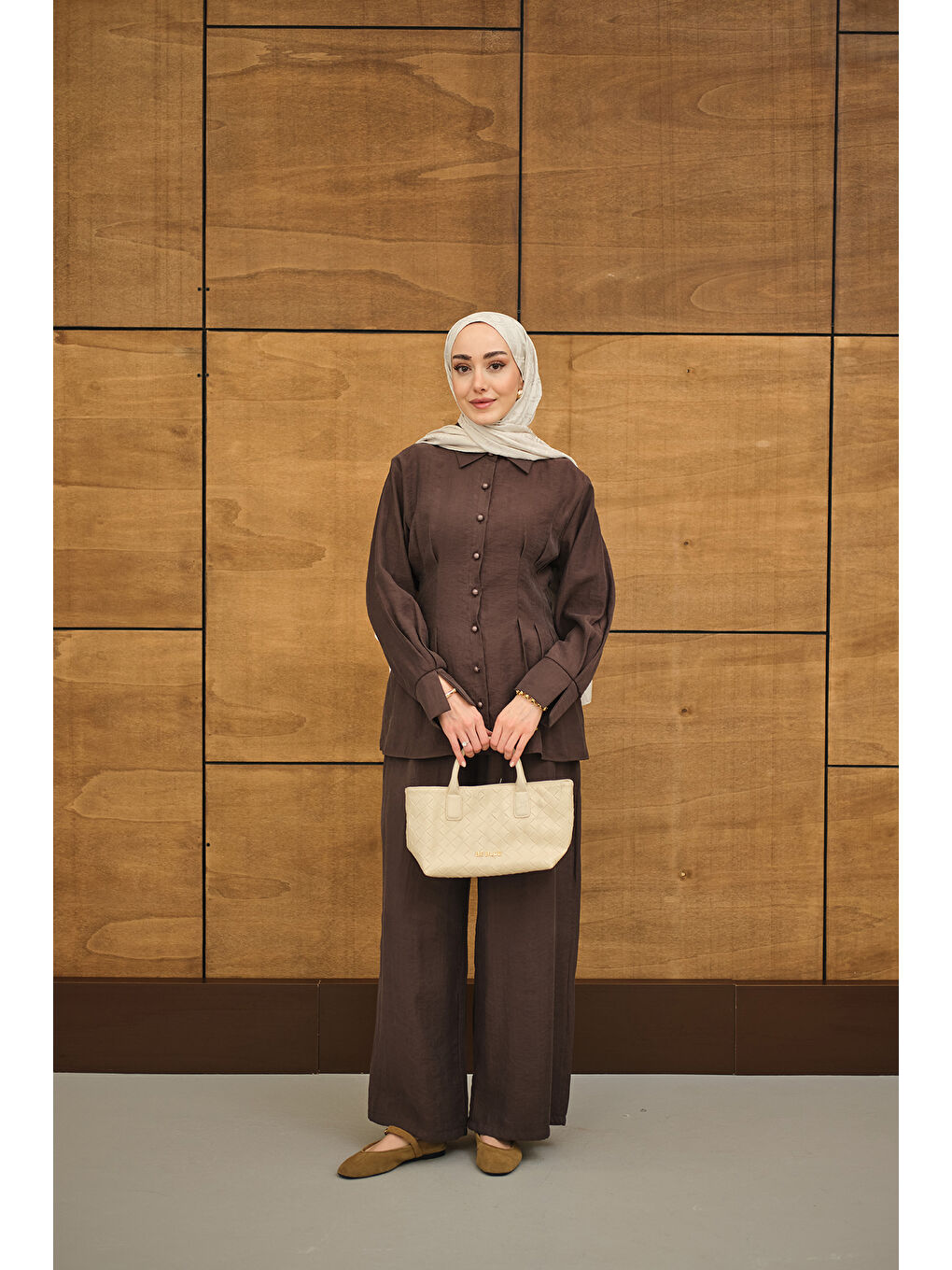 Kadın Beli Pile Detay İki Kemerli Gömlek Yaka Takım Kahverengi-4