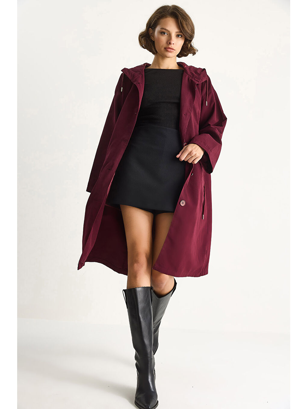 Mor Kadın Kapüşonlu Astarlı Cep Detaylı Orta Boy Mevsimlik Trençkot-1