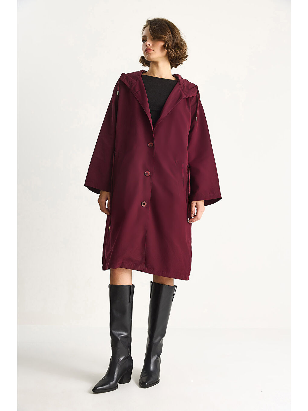 Mor Kadın Kapüşonlu Astarlı Cep Detaylı Orta Boy Mevsimlik Trençkot-3