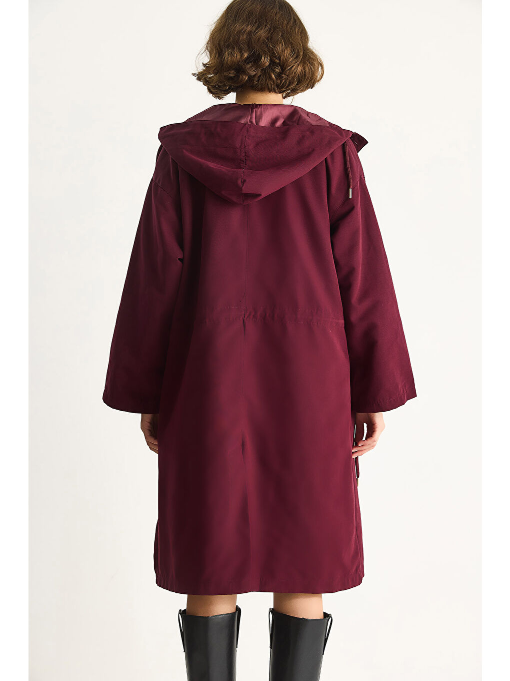 Mor Kadın Kapüşonlu Astarlı Cep Detaylı Orta Boy Mevsimlik Trençkot-7