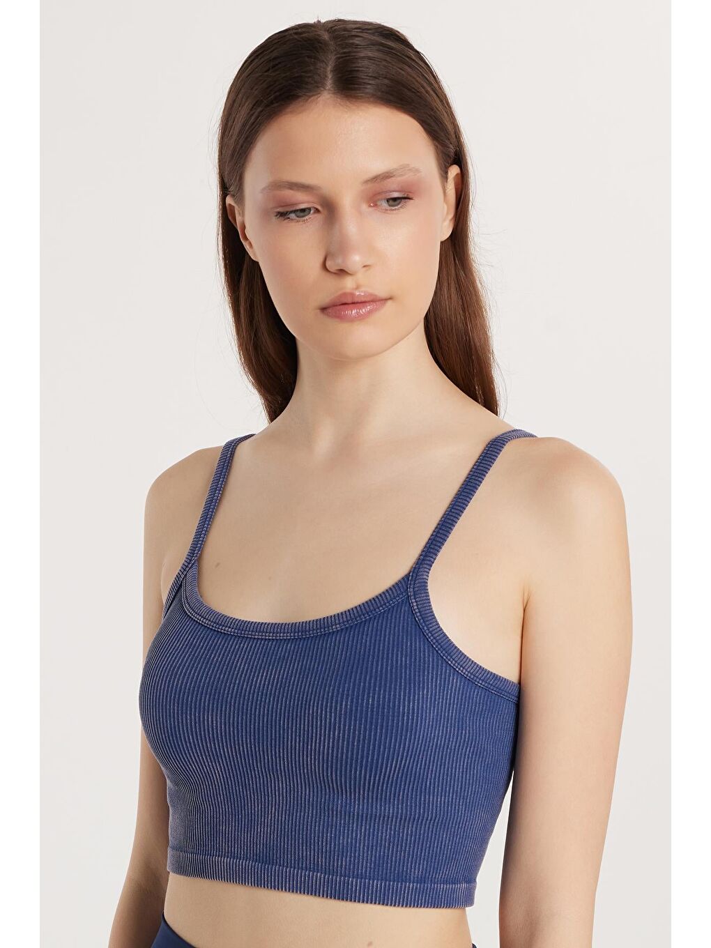 Kadın Slim Fit Kare Yaka Düz Basic İndigo Crop Atlet-1