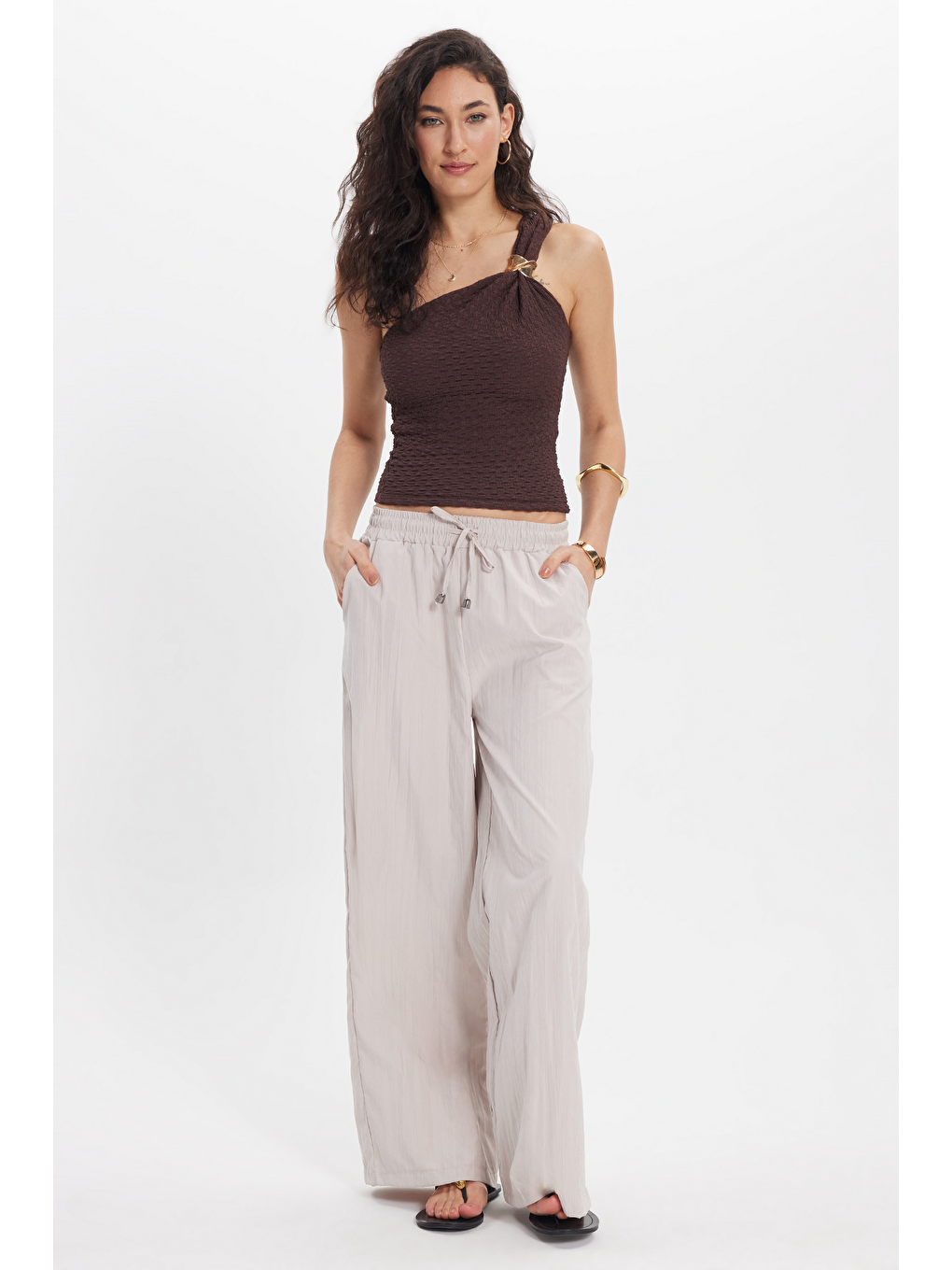 Kadın Relax Fit Rahat Kesim Beli Bağcıklı Lastikli Yumuşak Dokulu Çift Cepli Bej Pantolon-5