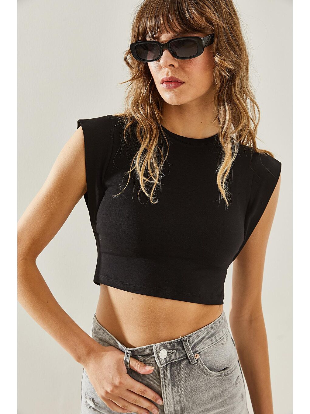 SHADE Siyah Kadın Omuz Detaylı Basic  crop  T-Shirt - 3