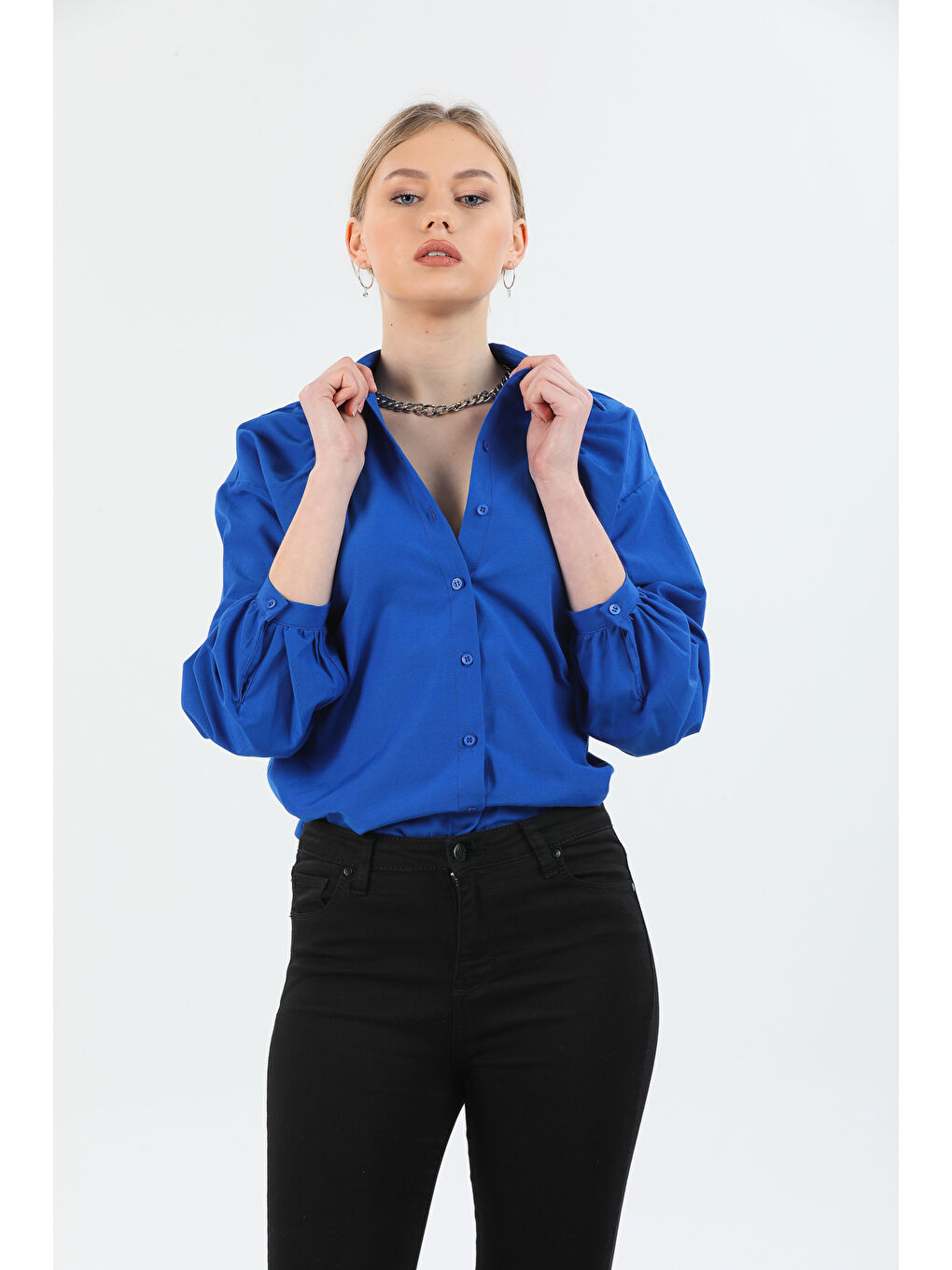 Lacivert Omuz Büzgü Detaylı Balon Kol Gömlek-2