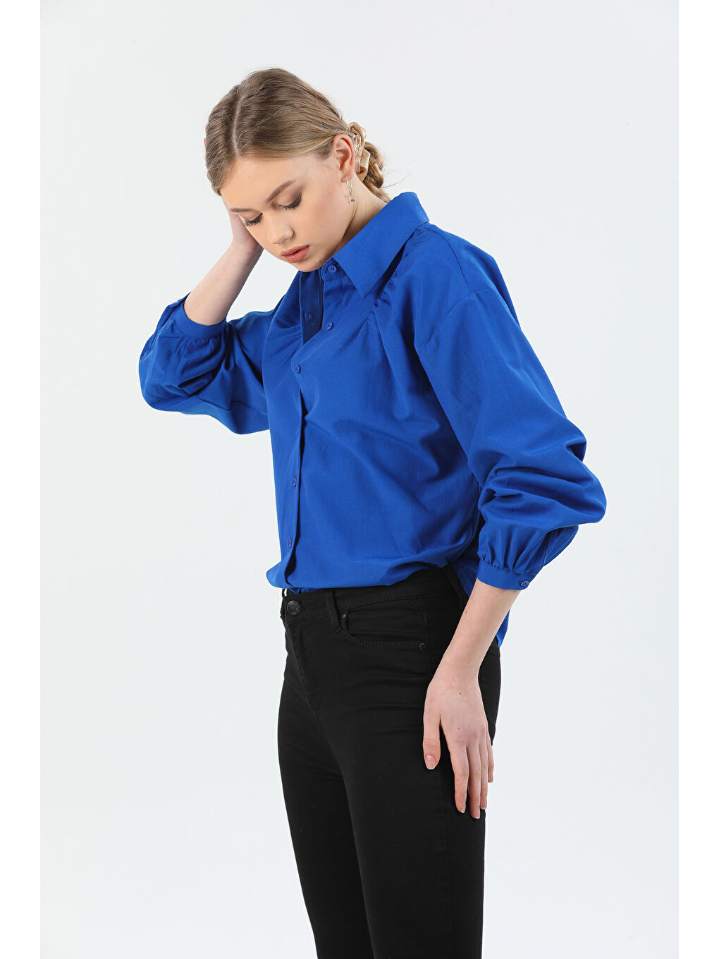 Lacivert Omuz Büzgü Detaylı Balon Kol Gömlek-3