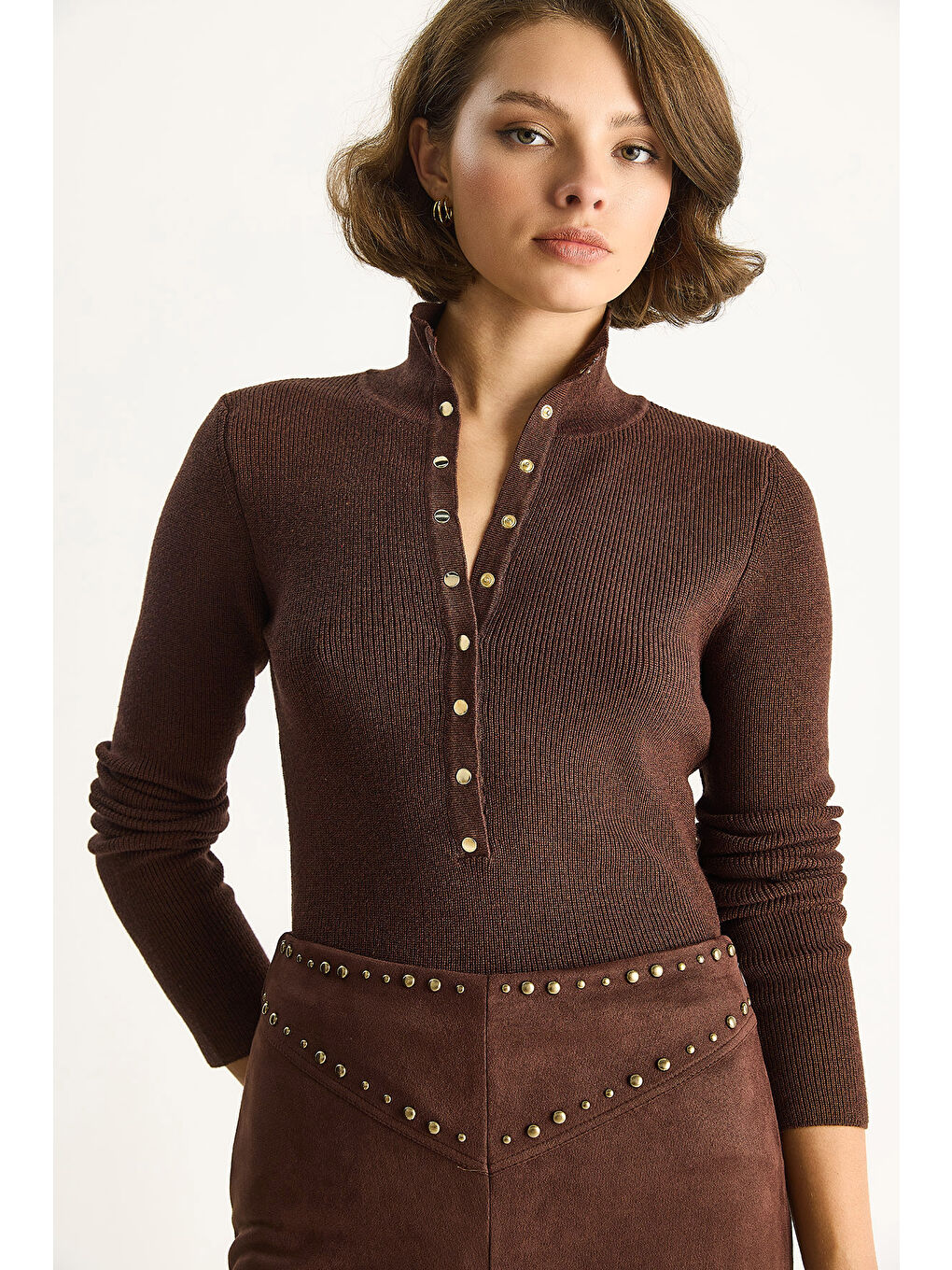 Kahverengi Kadın Çıtçıtlı Fitilli Dik Yaka Uzun Kollu Basic Triko Bluz TK-3