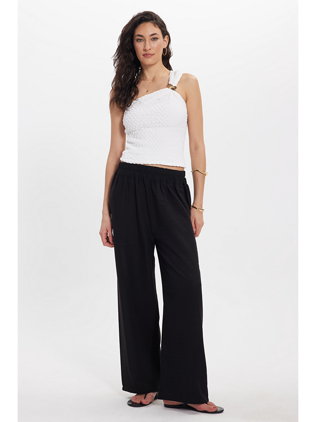 Kadın Relax Fit Rahat Kesim Beli Lastikli Siyah Pantolon-3