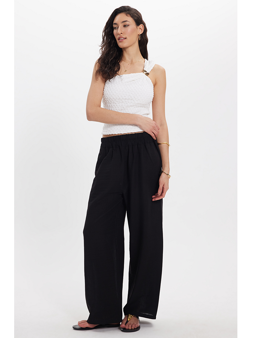 Kadın Relax Fit Rahat Kesim Beli Lastikli Siyah Pantolon-6